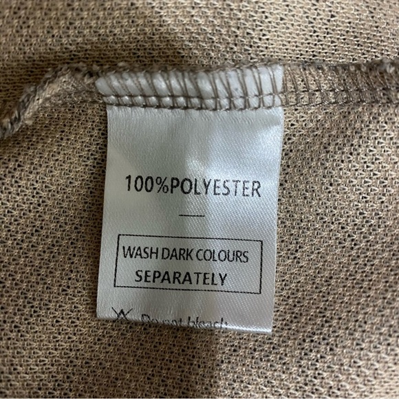 Women’s Lightweight Gray, Brown Crewneck Puff Shoulder Sweater - Picture 6 of 7